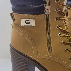 GBG woman boots size 8